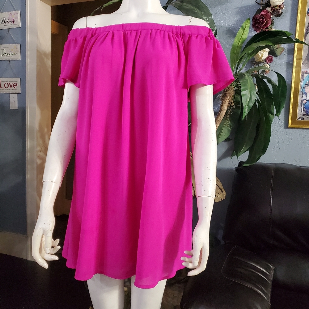 Style Rack Hot Pink Off Shoulder Shift Lined Mini Dress Size Medium - Picture 6 of 7